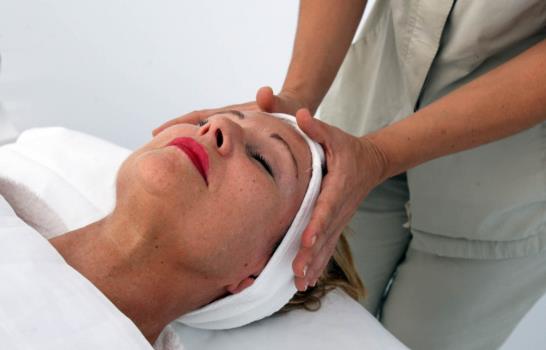 ¿Qué va primero? ¿El sérum o la crema hidratante? ¿Qué va primero? ¿El sérum o la crema hidratante?