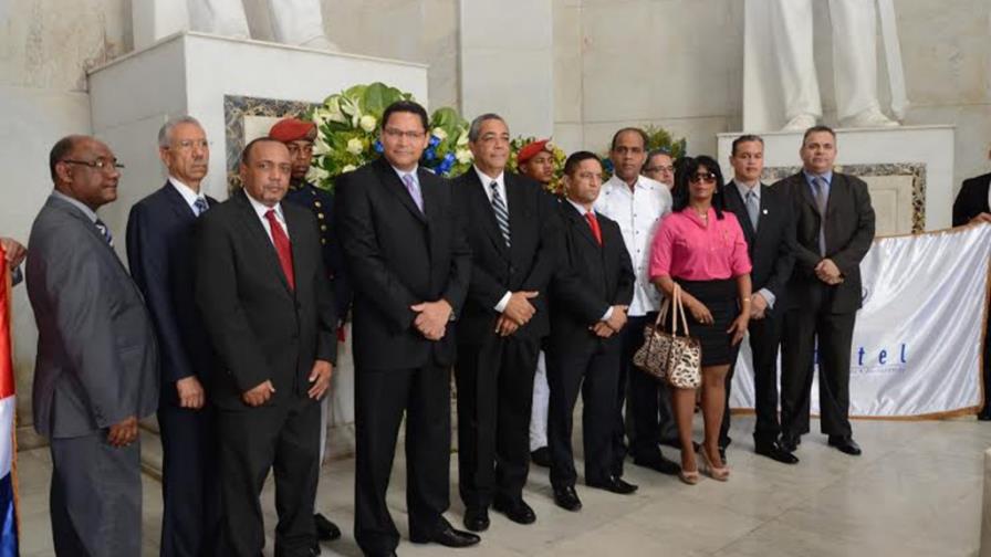 El Indotel prohíbe la venta de chips de celulares sin presentar la cédula