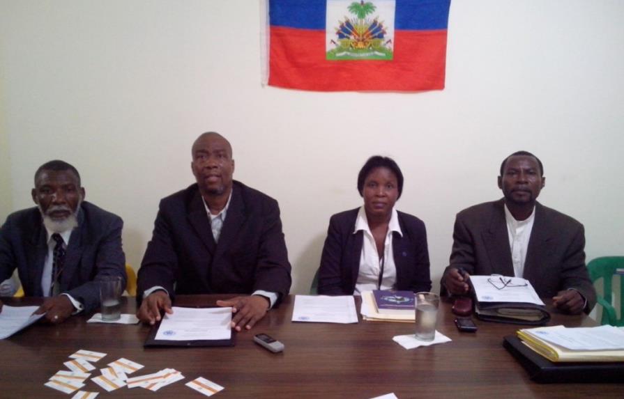 Haitianos saludan la rebaja en el costo de pasaportes