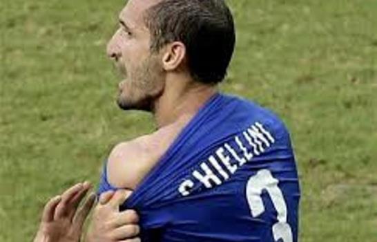 La Confederación Sudamericana de Fútbol criticó sanciones a Luis Suárez