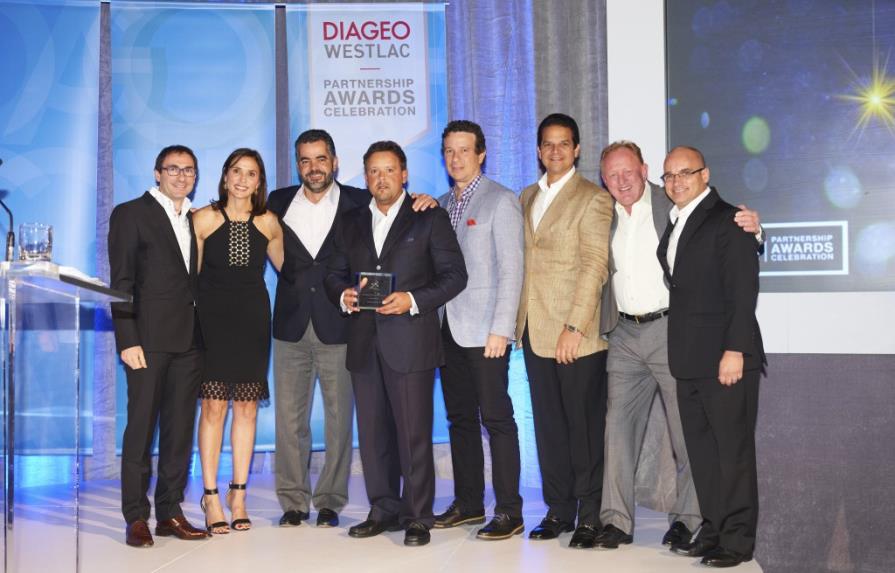 Diageo reconoce la labor de su distribuidor en República Dominicana, United Brands