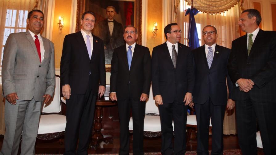 Presidente Medina está reunido con el gobernador de Nueva York, Andrew Cuomo Presidente Medina está reunido con el gobernador de Nueva York, Andrew Cuomo