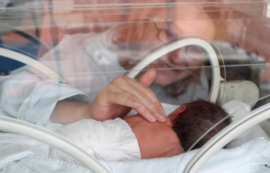 Médicos piden más investigación para mejorar la vida de bebés prematuros