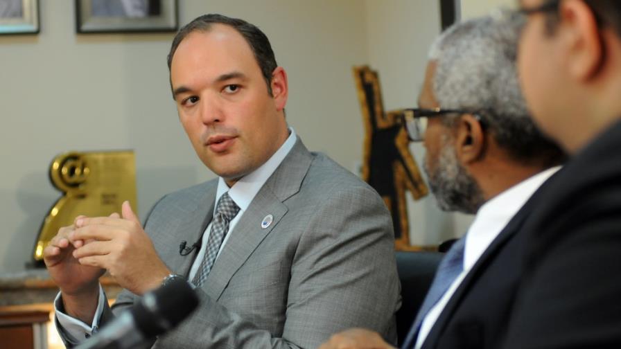 Industria y Comercio: sectores deben transferir las rebajas de los combustibles a los productos