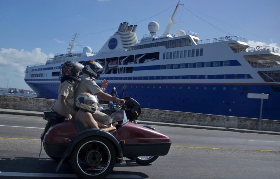 Industria de viajes de Estados Unidos apunta a Cuba