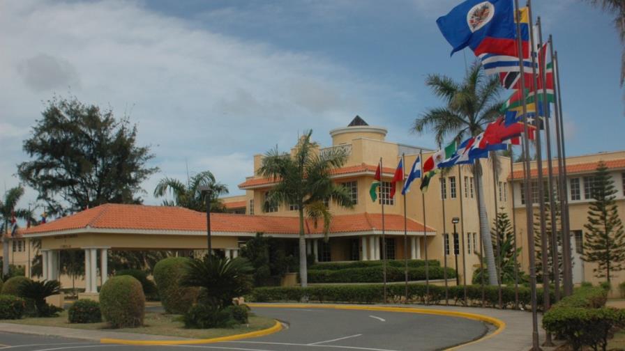 Cancilleres del SICA se reúnen este viernes en República Dominicana