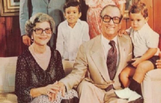 Fallece doña Renée Klang Vda. Guzmán, la primera dama de la niñez y el voluntariado