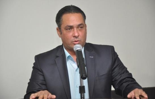 Piloto Marcos Pichardo reelecto unánime presidente del CDCC