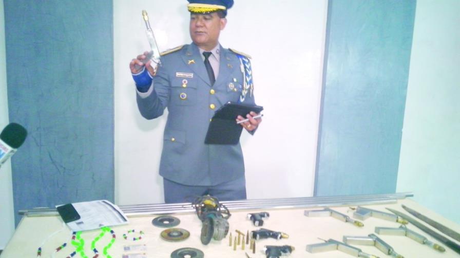 Apresan a los cabecillas de una banda que fabricaba chilenas en Santo Domingo Este