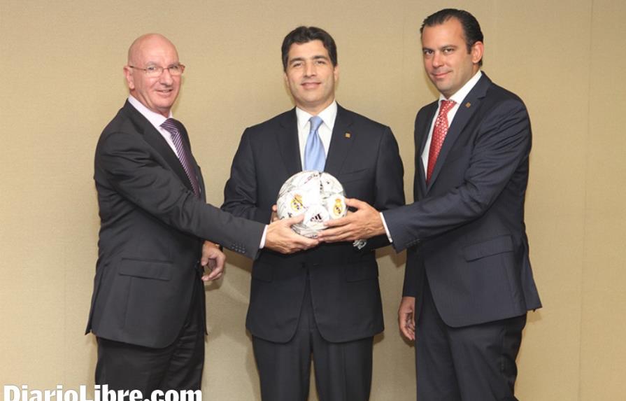 AZUL y la Fundación Real Madrid darán becas a niños