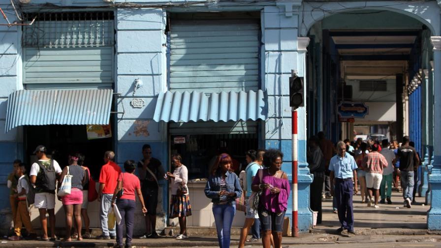 España deberá afianzarse como tercer socio comercial de Cuba, dicen analistas