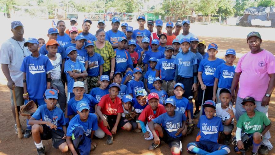 Se cae a pedazos la liga deportiva Norma Díaz