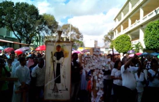 Nuncio: Jesús sigue siendo sacrificado en los barrios dominicanos