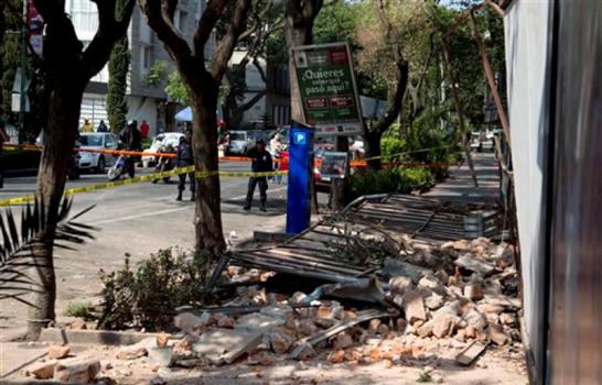 Sismo genera crisis nerviosas y daños materiales en centro y sur de México