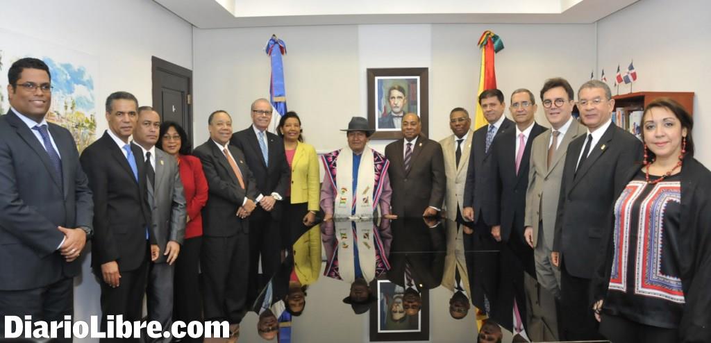 Los presidentes de los Tribunales Constitucionales de Bolivia y la República Dominicana revalidan un acuerdo
