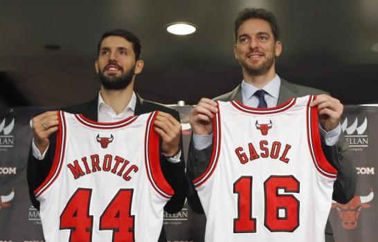 Pau Gasol fue recibido como la nueva estrella de los Bulls de Chicago