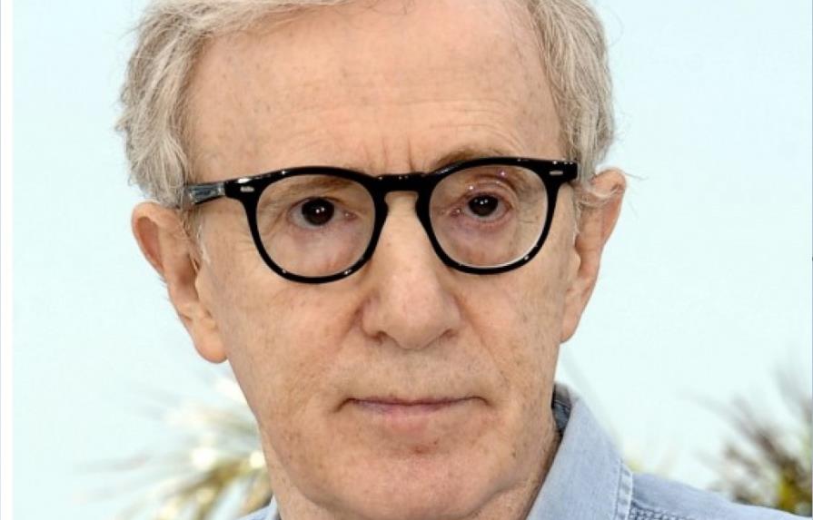 El claustrofóbico Woody Allen se queda fuera de su propia fiesta