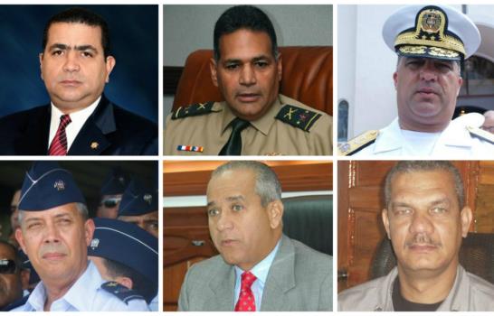 Medina cambia ministro de Defensa y jefes de la Armada, del Ejército y de la FARD