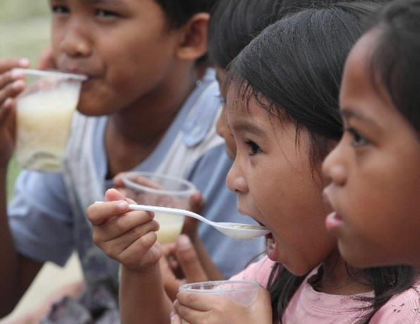 El BID lanza un proyecto para reducir la malnutrición y obesidad en los niños