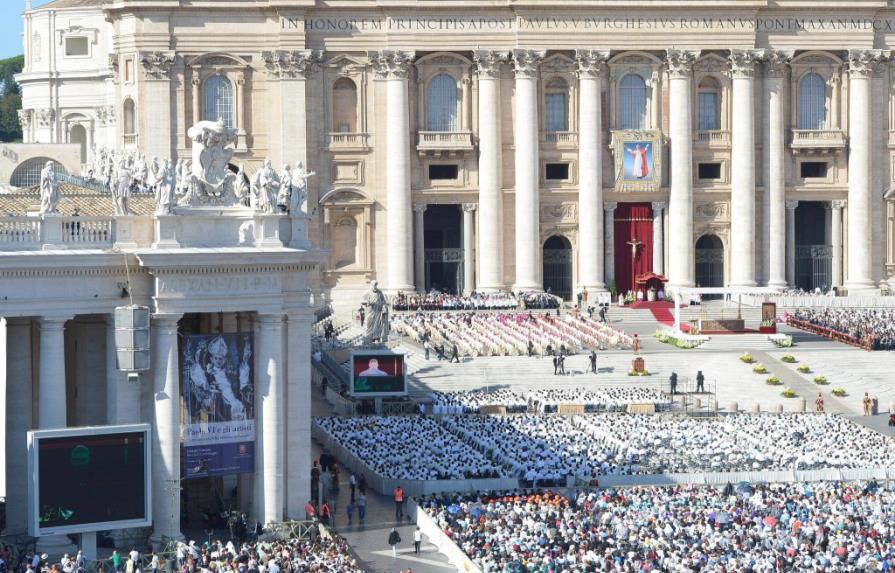 Francisco proclamó beato a Pablo VI, un papa con visión de futuro