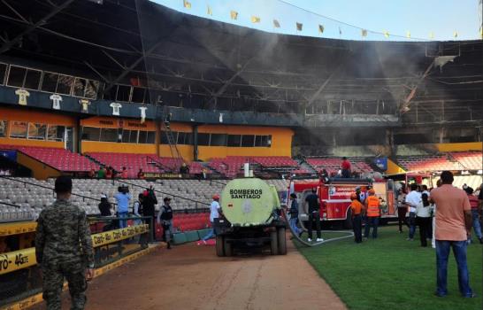 Sofocan fuego en el Estadio Cibao; habrá juego el sábado