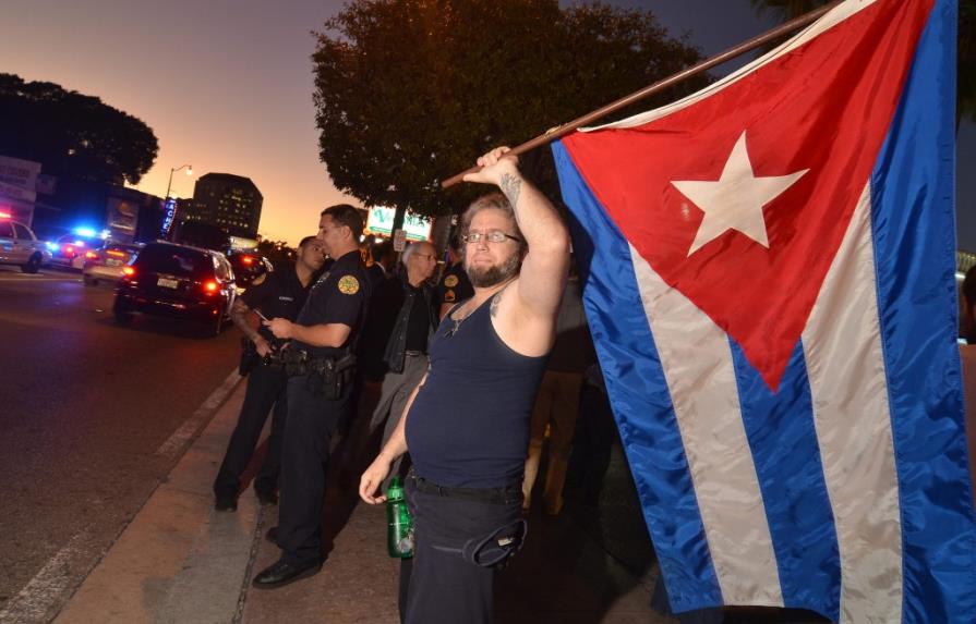 Exilio cubano prepara protestas para mañana por restablecimiento de relaciones con EEUU