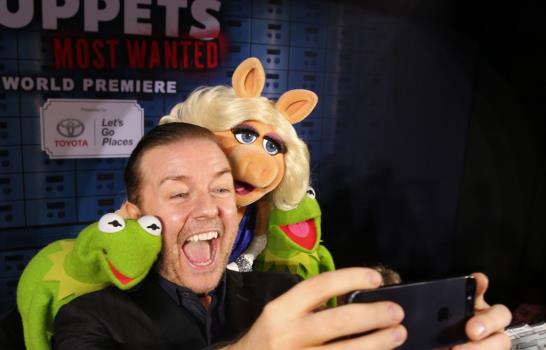 Ricky Gervais y Tina Fey, los nuevos protagonistas de una película de los Muppets
