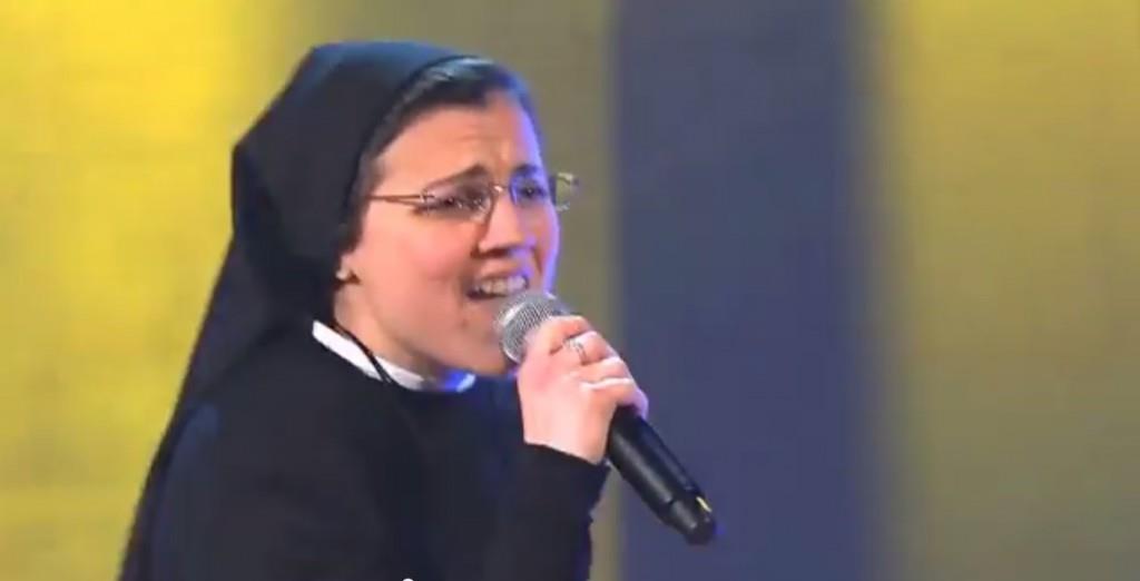 Una monja de 25 años sorprende en la versión italiana del programa La Voz