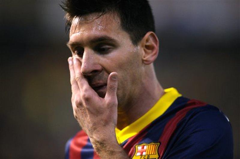 Barcelona arropa a Messi tras ola de críticas