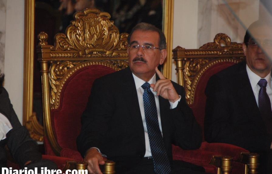 Danilo Medina haría cambios en su gabinete al cumplir dos años