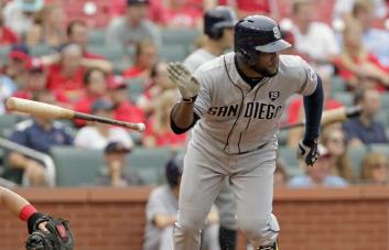 Abraham Almonte pasa a las Estrellas Orientales desde los Leones del Escogido