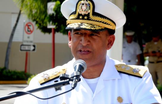 Jefe de la Armada promete uso transparente de los recursos del Estado