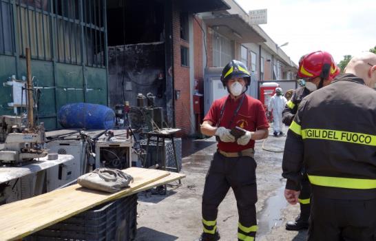 Un fuego expone fábricas chinas ilegales en Italia