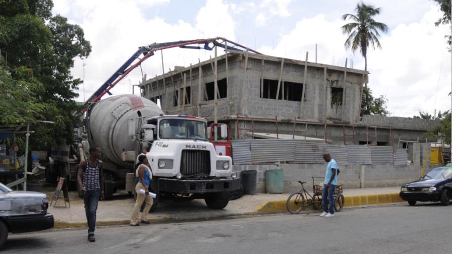 El costo de construir una vivienda baja 0.81% en octubre