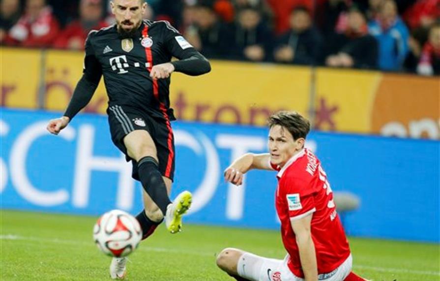 Bayern vence a Mainz con gol de Robben al cierre