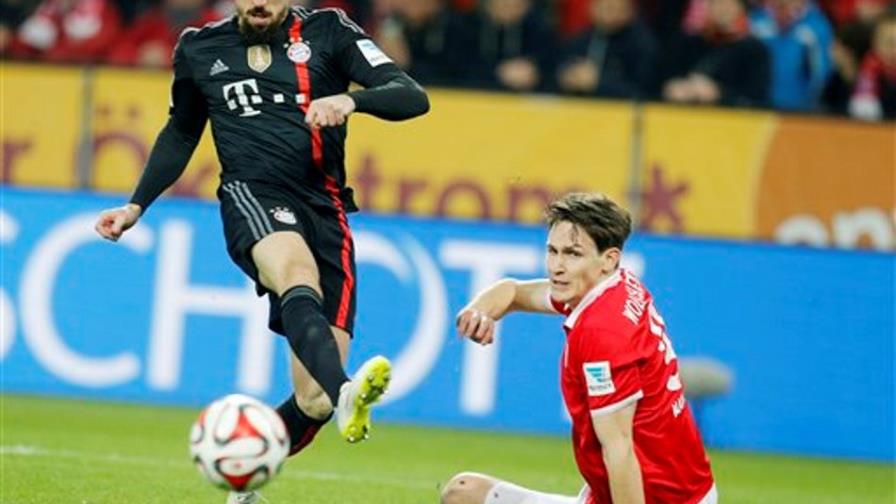 Bayern vence a Mainz con gol de Robben al cierre