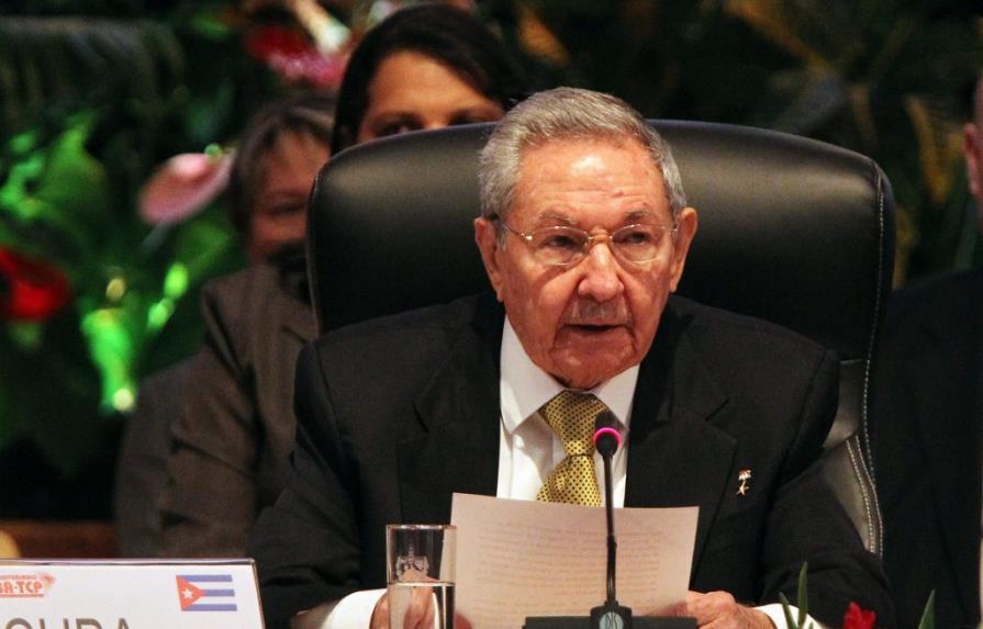 Raúl Castro reitera que Cuba no renunciará a su sistema político socialista