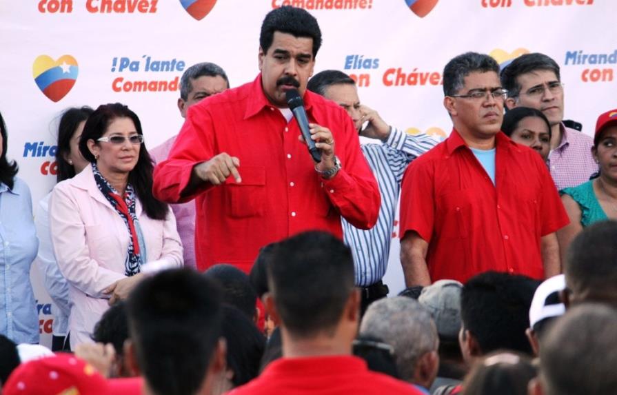 Maduro informa de un nuevo muerto en el centro de Venezuela