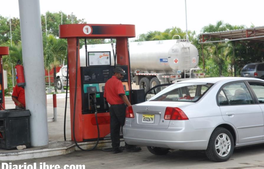 Las gasolinas aumentarán RD$2. 00 y RD$2. 40