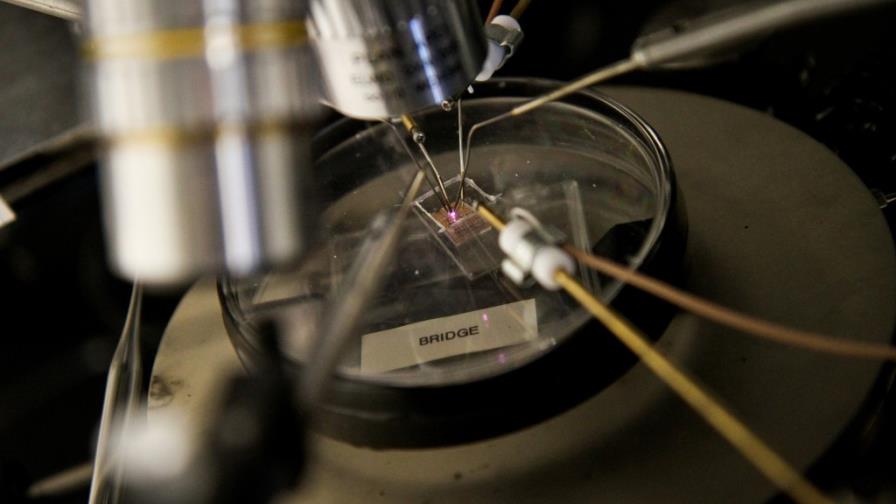 Ingenieros de Utah fabrican pequeñísimos transistores de plasma Ingenieros de Utah fabrican pequeñísimos transistores de plasma