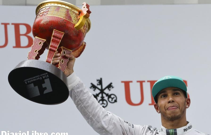 Hamilton arrasa en Fórmula 1 de China