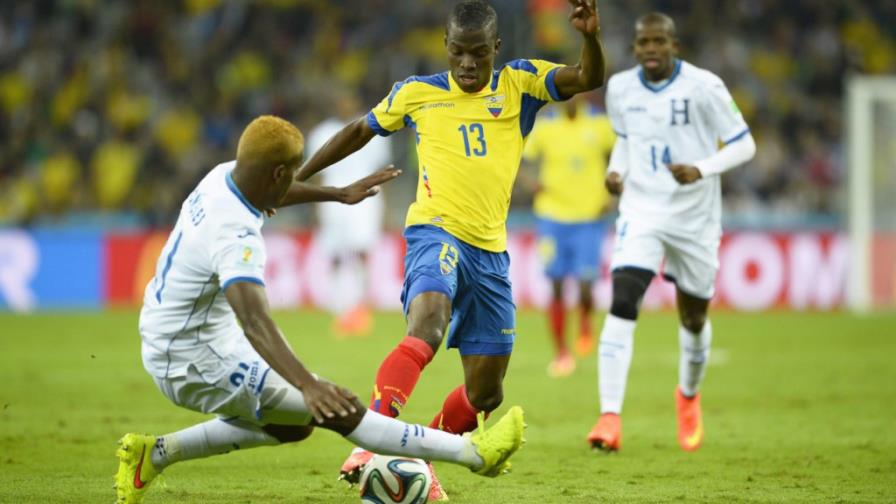 Valencia, con dos goles, inyecta oxigeno a Ecuador