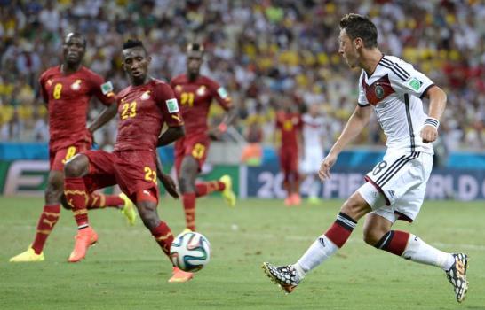 Gol histórico de Klose en empate Alemania-Ghana Gol histórico de Klose en empate Alemania-Ghana