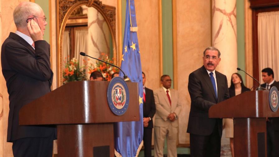 Rompuy saluda esfuerzos de Medina por consensuar ley de regularización Rompuy saluda esfuerzos de Medina por consensuar ley de regularización