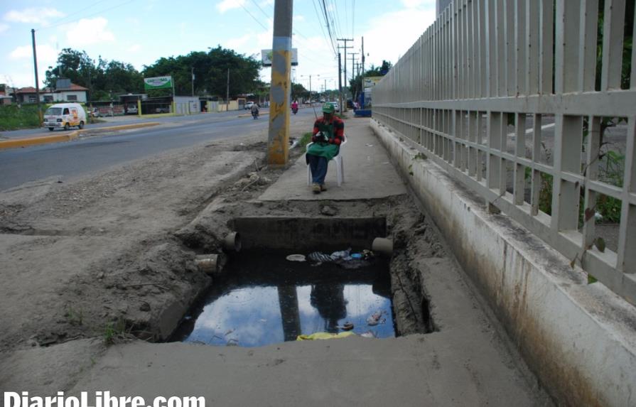 ¿Cuándo repararán el drenaje de la avenida Charles de Gaulle?