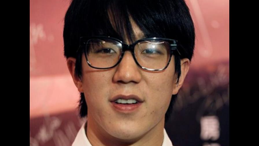 Jackie Chan avergonzado por arresto de hijo