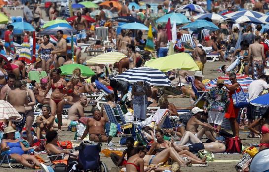 El turismo de borrachera vuelve como cada verano a algunas zonas de España