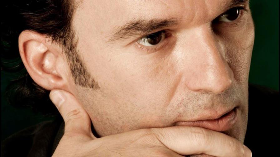 Nicolás Casariego presenta en Australia su novela sobre la felicidad