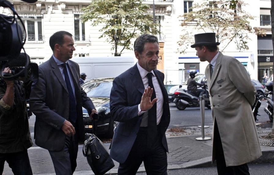 El regreso de Sarkozy monopoliza el interés político en Francia