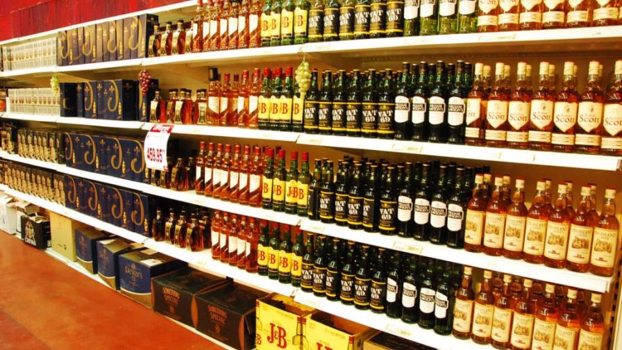 Piden no aplicar aumento de impuestos a alcohol y cigarrillos